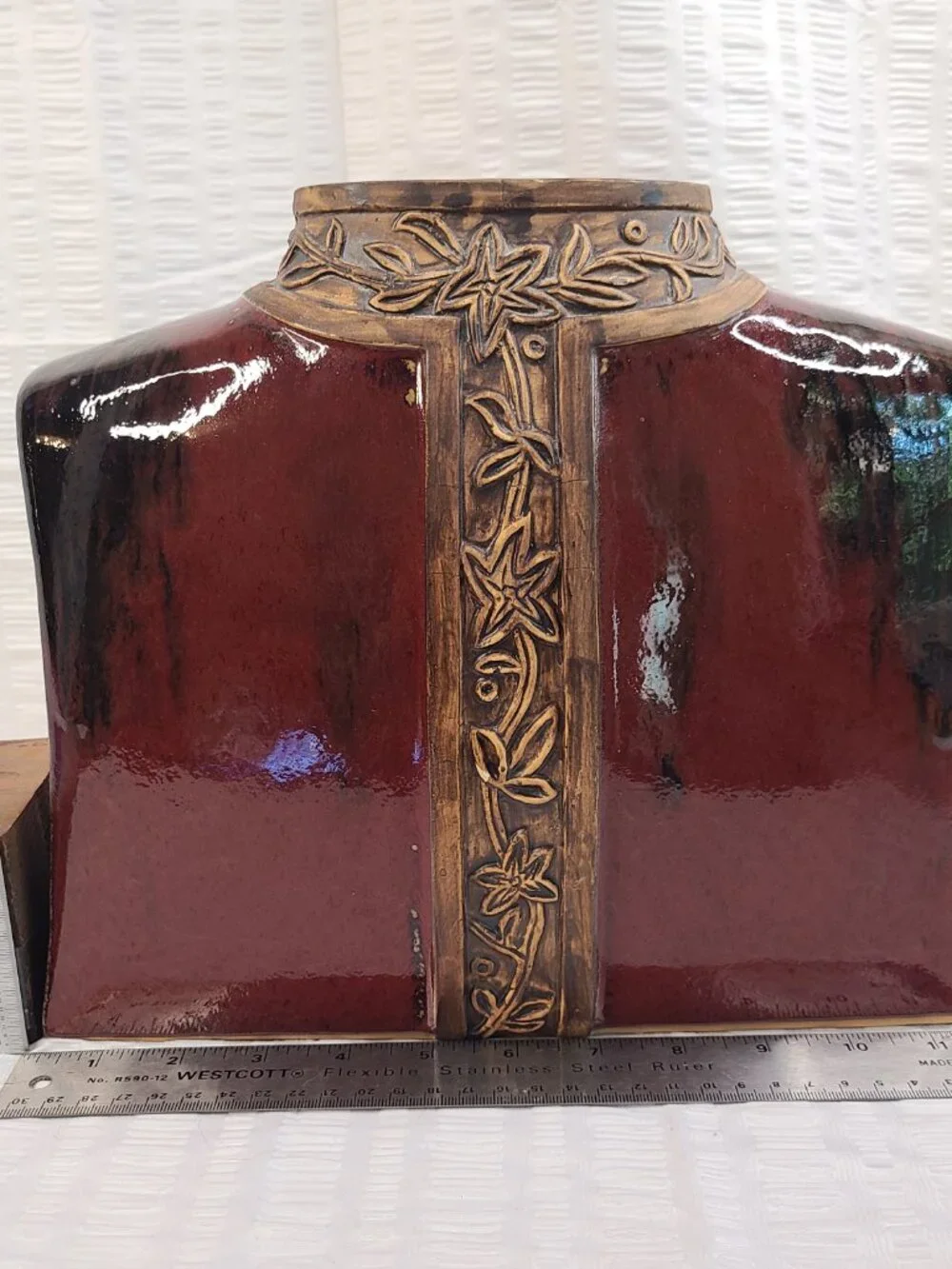 Asian Oriental Garment Vase Red Gold Black Heavy 10